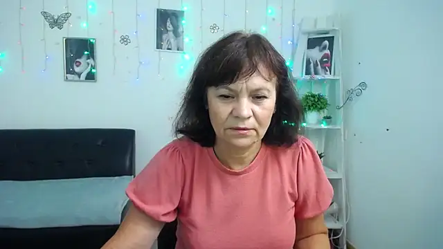 Snapshot of IngridWels chatting on 09/24/25, 05:00 IngridWels online show from 09/24/25, 05:00