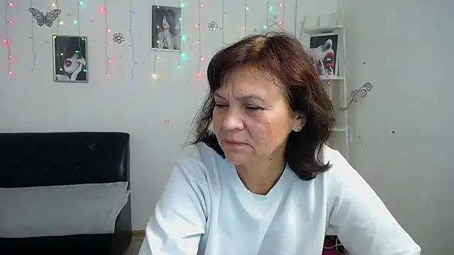 Snapshot of IngridWels chatting on 09/25/25, 05:00 IngridWels online show from 09/25/25, 05:00