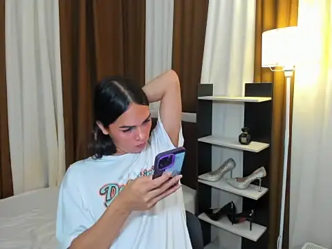 Sedictive Samantha online show from 11/26/25, 04:02