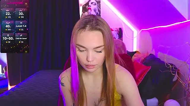 KitsyMoore online show from 09/27/25, 01:05