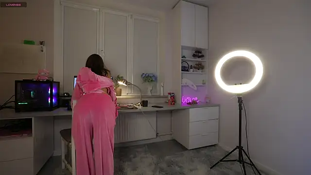 lovekissmes online show from 11/02/25, 03:03