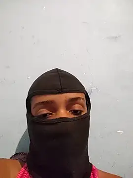 Snapshot of Barbiefox24 chatting on 09/21/25, 08:21 Barbiefox24 online show from 09/21/25, 08:21