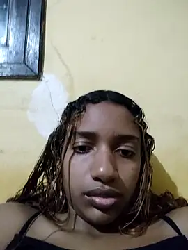 Snapshot of Barbiefox24 chatting on 10/19/25, 12:50 Barbiefox24 online show from 10/19/25, 12:50