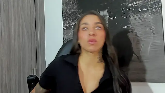 Snapshot of KAYLA_BATISTA_ chatting on 02/15/26, 11:45 KAYLA BATISTA online show from 02/15/26, 11:45