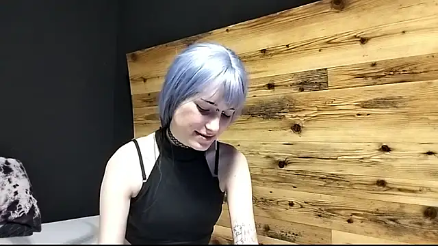 Snapshot of JenaeRadloff chatting on 09/27/25, 02:22 JenaeRadloff online show from 09/27/25, 02:22