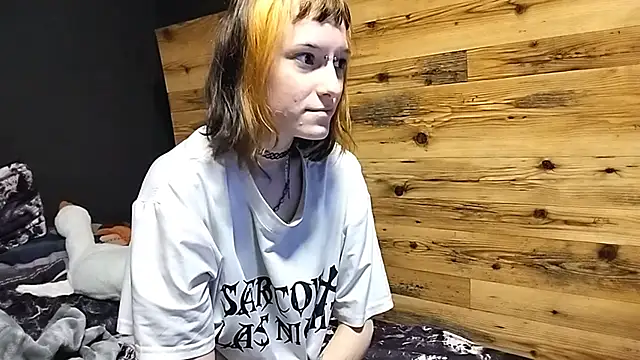 Snapshot of JenaeRadloff chatting on 10/14/25, 08:26 JenaeRadloff online show from 10/14/25, 08:26