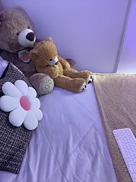 Mericute  online show from 04/26/26, 12:30