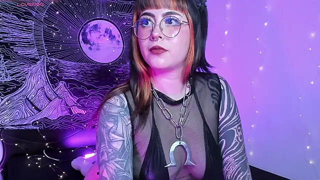 Hallucigenia  online show from 11/07/25, 12:27