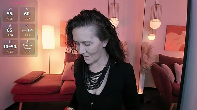 Irene Marlow online show from 10/26/25, 01:50