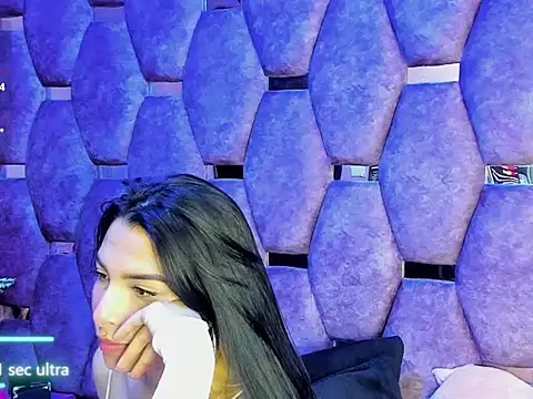 burbuja pink  online show from 03/26/26, 03:45