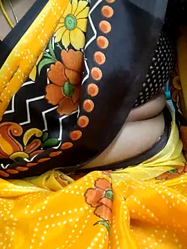 Snapshot of kaminikaa chatting on 09/30/25, 06:07 kaminikaa online show from 09/30/25, 06:07