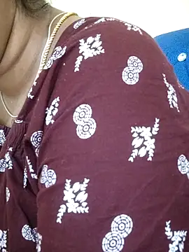 sweetqueen143 online show from 09/25/25, 01:42