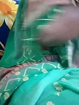 sweetqueen143 online show from 10/24/25, 04:25