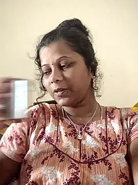 sweetqueen143 online show from 11/03/25, 02:57