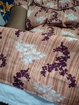 sweetqueen143 online show from 11/03/25, 03:24