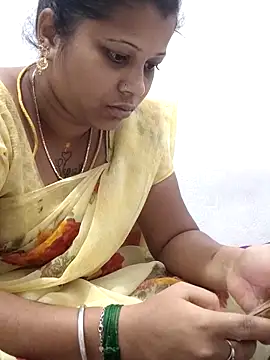 sweetqueen143 online show from 04/03/26, 04:21