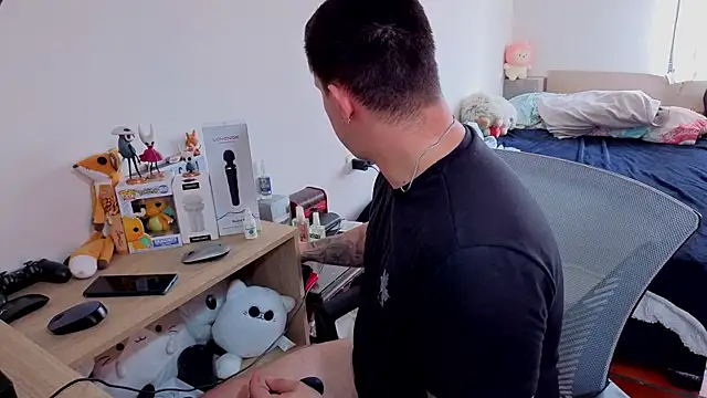 ryden 01 online show from 10/23/25, 04:06