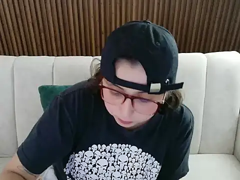 dirty feelena online show from 02/05/26, 04:00