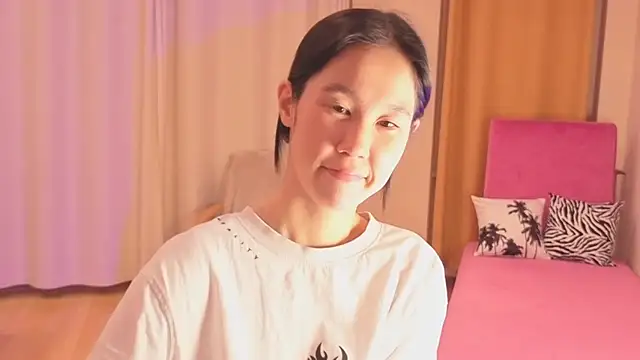 Reina  chan online show from 09/22/25, 04:31