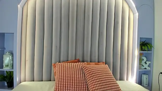 MyApril   online show from 02/20/26, 11:43