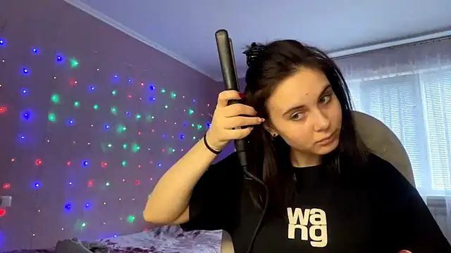 MollyPartey online show from 10/14/25, 10:16