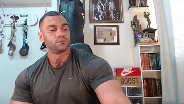 henryhadesflirt online show from 12/21/25, 06:04