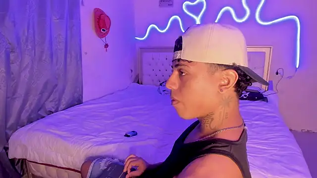 Glader31 online show from 10/14/25, 08:20