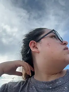 Aphrill online show from 04/04/26, 09:12