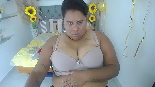 hotlesby valery online show from 09/23/25, 06:55