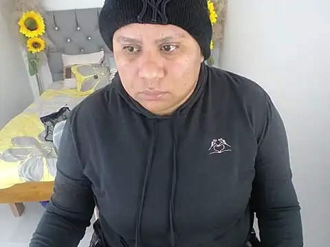 hotlesby valery online show from 12/02/25, 12:10