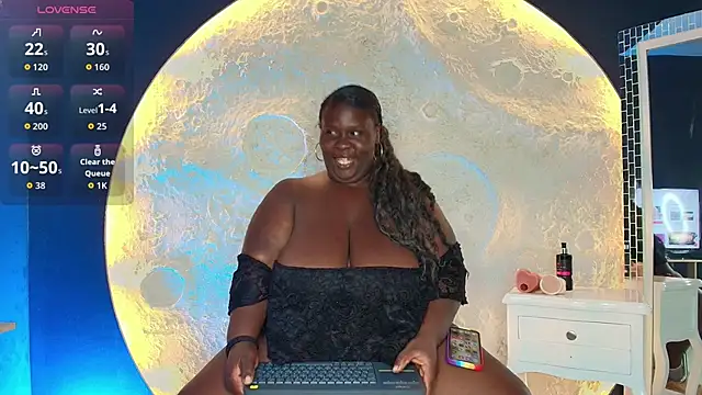 CarolinaGomez  online show from 11/04/25, 08:30