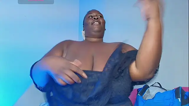 CarolinaGomez  online show from 01/06/26, 07:28