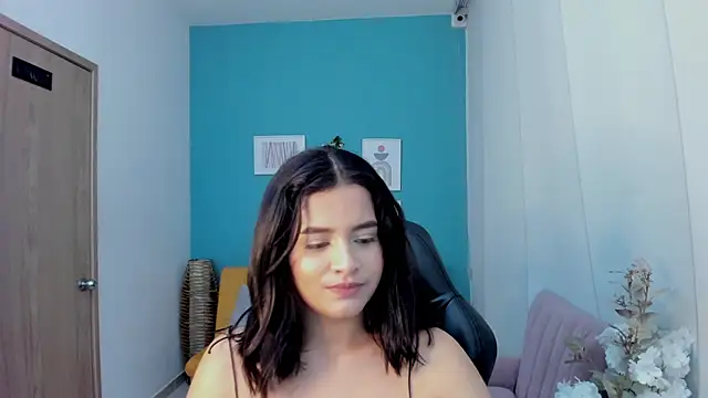 Victoria Jonnesss online show from 11/07/25, 12:16