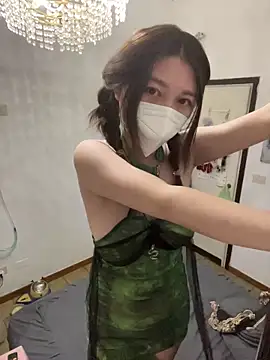 Snapshot of fioralba chatting on 05/02/26, 12:04 fioralba online show from 05/02/26, 12:04