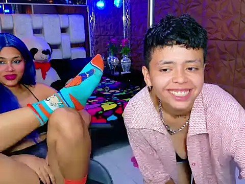 Snapshot of Twindesires chatting on 09/30/25, 10:37 Twindesires online show from 09/30/25, 10:37