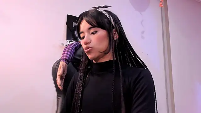 Rouse Monroe online show from 10/21/25, 03:40