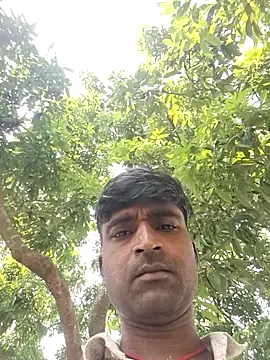 Snapshot of kkshan0923 chatting on 10/20/25, 05:08 kkshan0923 online show from 10/20/25, 05:08