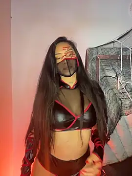 liahouses online show from 10/29/25, 12:02