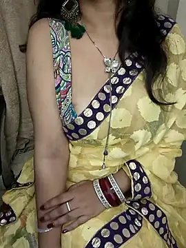 Hey Jully online show from 10/10/25, 05:06