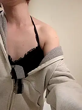 takusaki223 online show from 11/15/25, 02:46