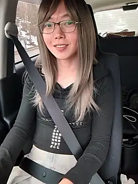 takusaki223 online show from 04/06/26, 12:41