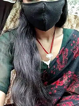 PRACHI-743 online show from 11/12/25, 01:39