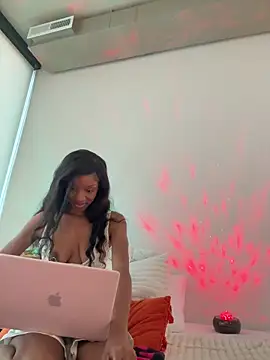 LoveDreaux online show from 12/16/25, 08:14