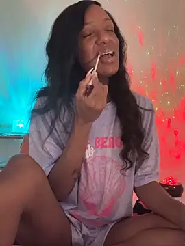 LoveDreaux online show from 12/18/25, 01:55