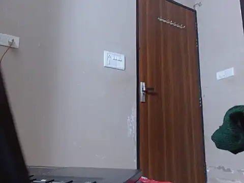 muskaan8400 online show from 12/03/25, 07:27