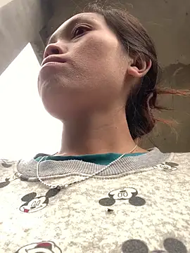 Halyy xx online show from 11/19/25, 12:43