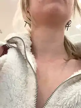 RonnieKiss online show from 09/22/25, 04:36