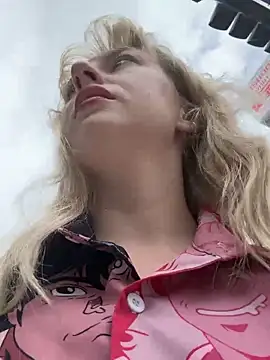 RonnieKiss online show from 11/17/25, 04:29