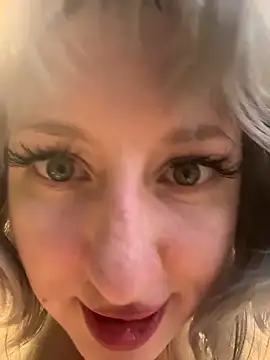 RonnieKiss online show from 03/18/26, 12:52