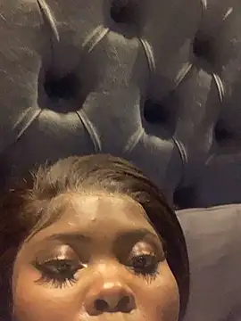 21shazzy online show from 10/17/25, 01:42